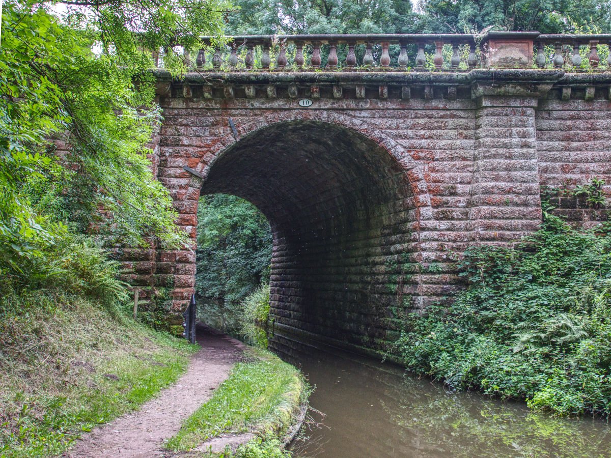 Post Banner - Chillington Lower Avenue at Brewood - a hidden gem over the canal