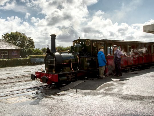 Talyllyn Railway - A steam train adventure through south Eryri (Snowdonia) Banner