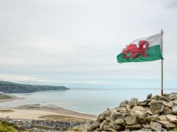 The Welsh Flag Viewpoint over Barmouth