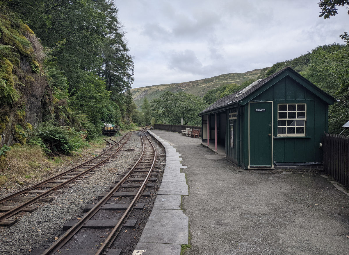 Nant Gwernol station