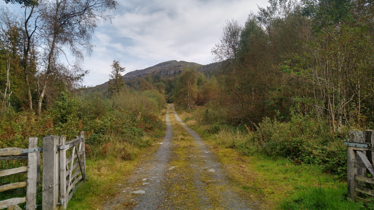 The entrance to Cwm Mynach